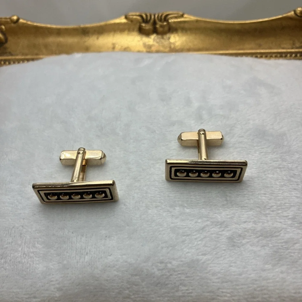 Vtg. Geometric Gold Tone Swank Cufflinks Old Money Estate Heritage Quiet Luxury